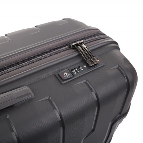 Medium Luggage 