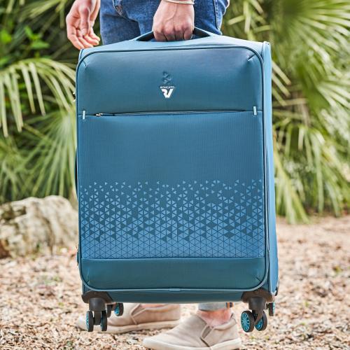 Medium Luggage 