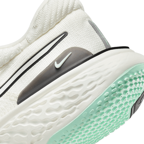 Nike Schuhe Invincible Run 2 Sail/Black Tifoshop