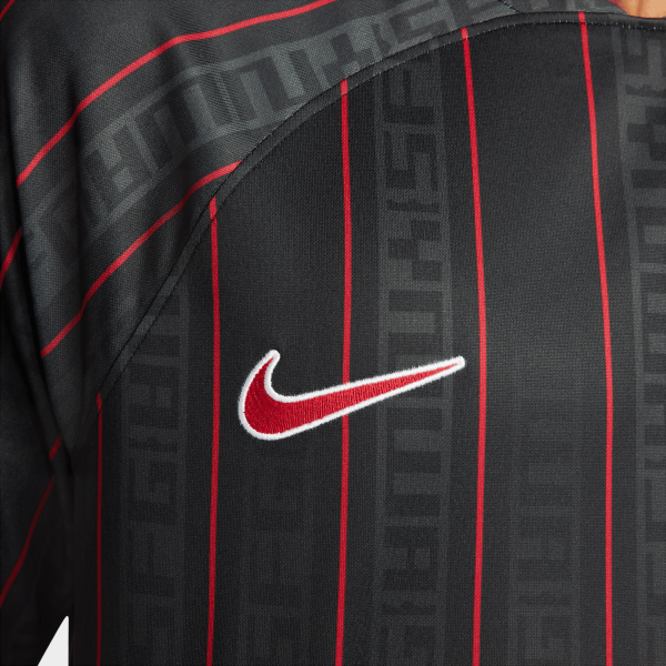 Nike Maglia Stadium Lebron X Liverpool Fc Liverpool   22/23 Nero/Rosso Tifoshop