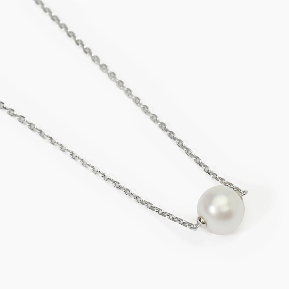 Collana in argento con perla bianca