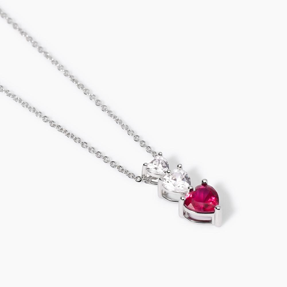 Girocollo con cuori in zirconi e rubino sintetico