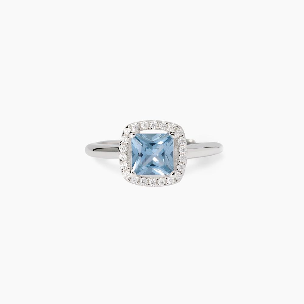 Anello con acquamarina sintetica